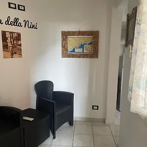 la-casa-della-nini.hotelitalianriviera.com/
